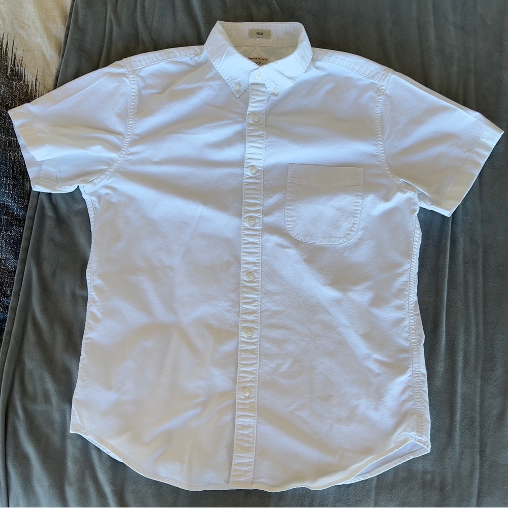 J. Crew Pima Cotton Short Sleeve Button Down. White. Slim Size Medium. Like New.